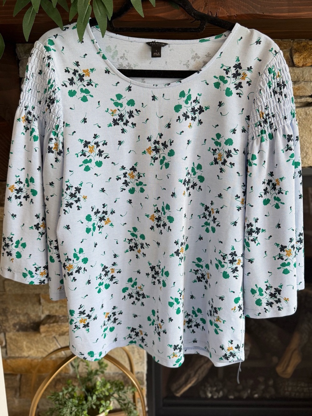 Ann Taylor White Floral Scoop-Neck Tunic with Smocked Elbow Sleeves